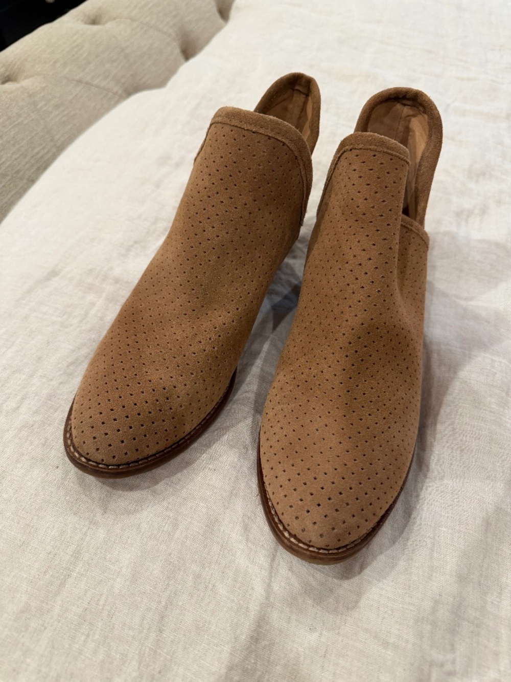 Lucky Brand Kambry Suede Perforated Bootie 9M